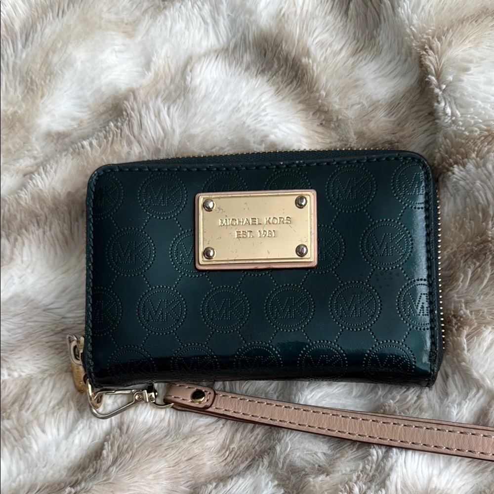 Michael Kors Green Wristlet Wallet